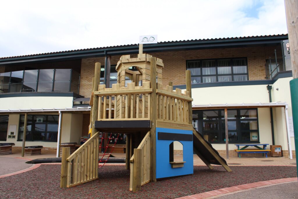 Roecroft New Play Area - Setter Play