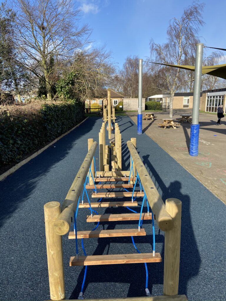 Adventure Trail - Setter Play
