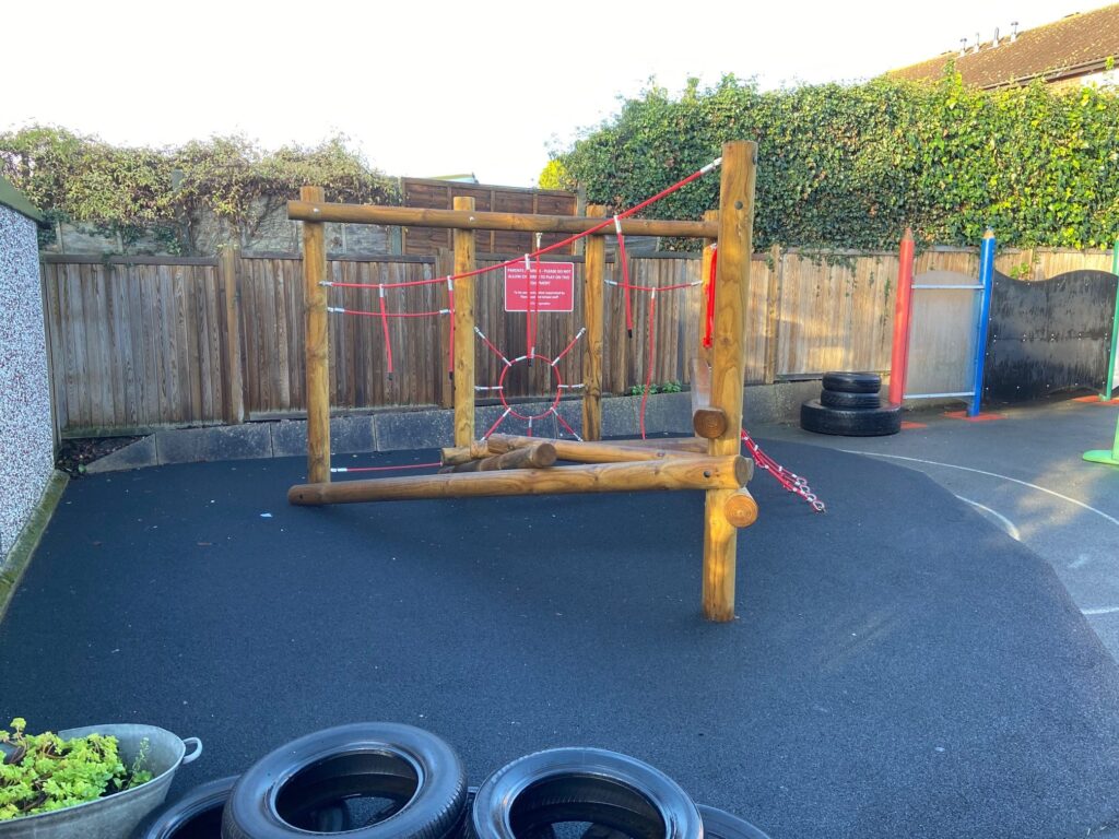 Itsy Bitsy Climbing Frame - Setter Play