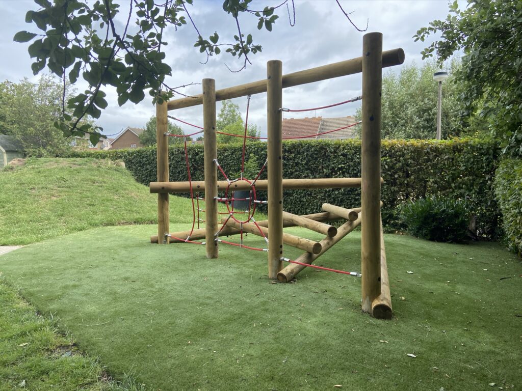 Small Kids Play Frame - Setter Play