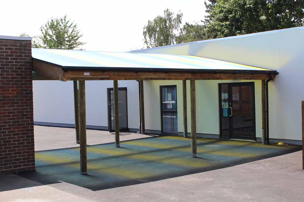 Bespoke Walkway With Canopy- Setter Play
