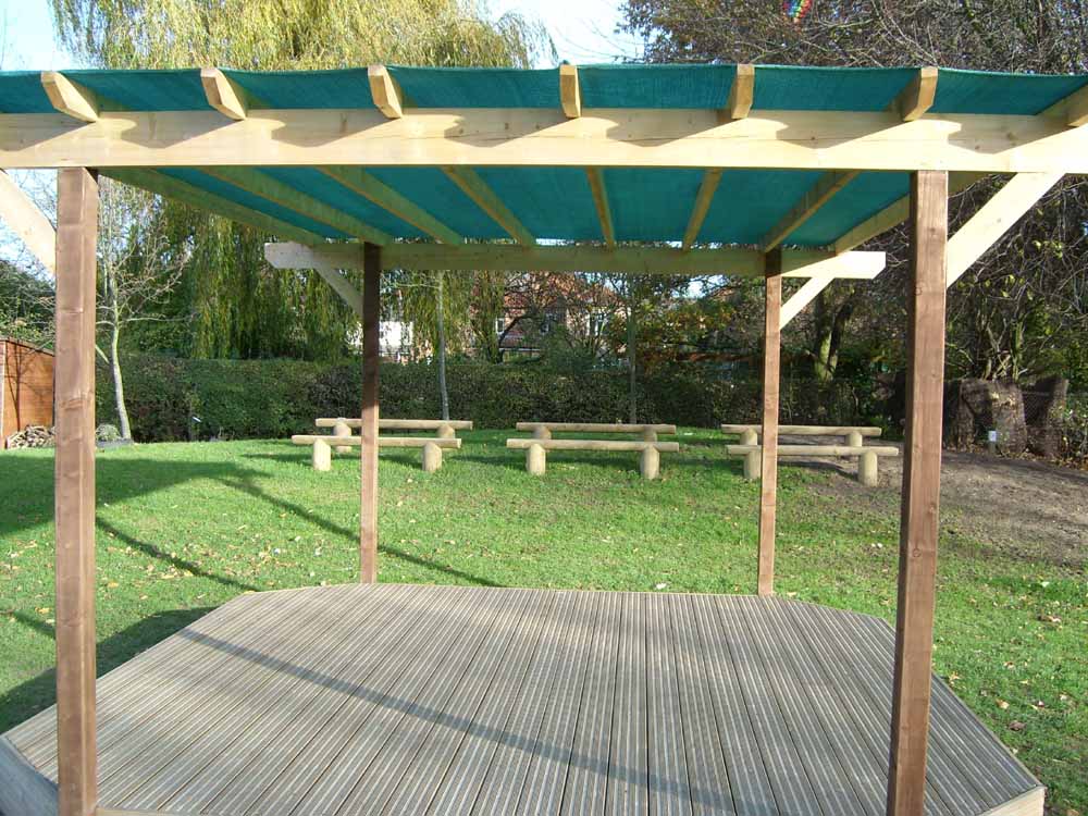 Stage and Pergola - Setter Play